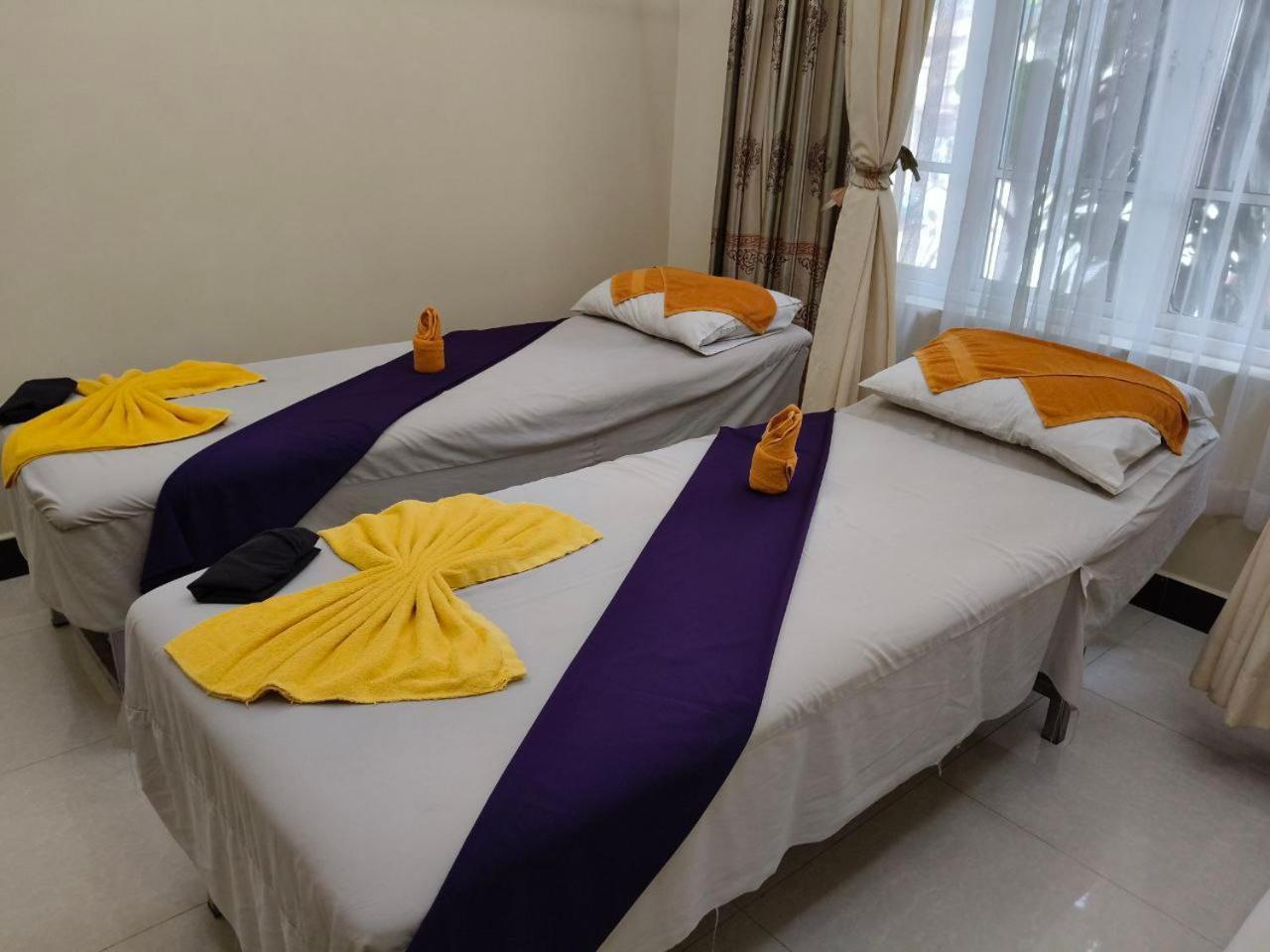 Classy & Battambang